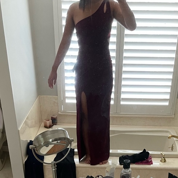 Prom/ball gown - Picture 2 of 3